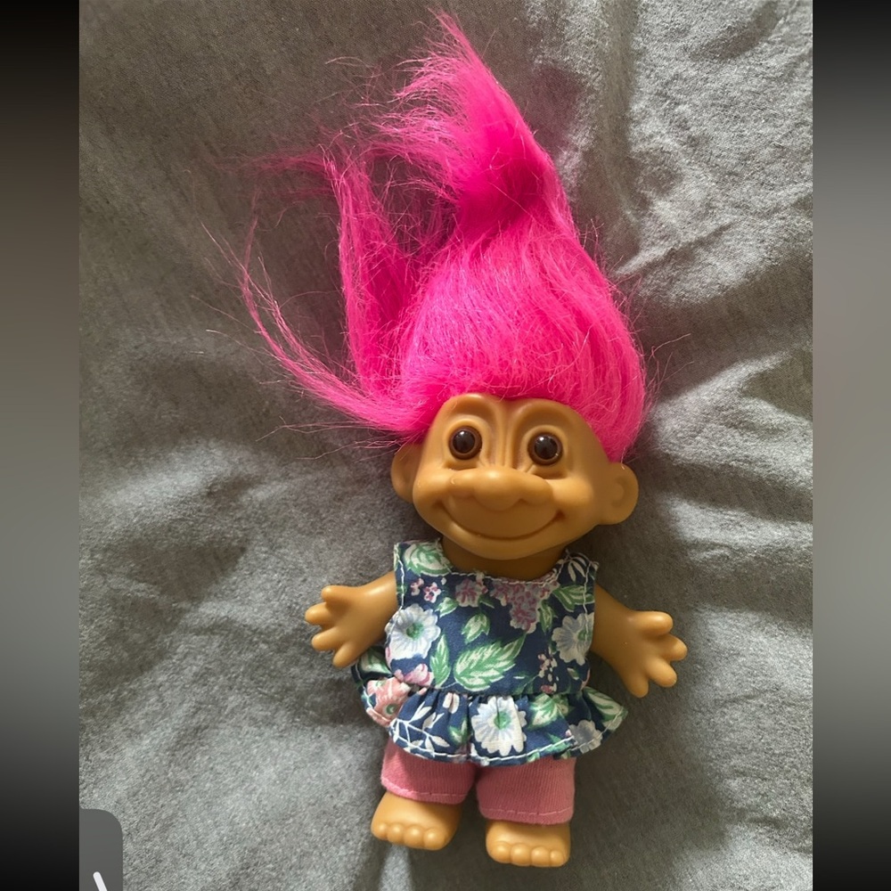 Vintage Troll 90s Doll Pink Hair Floral Dress Outfit Collectible